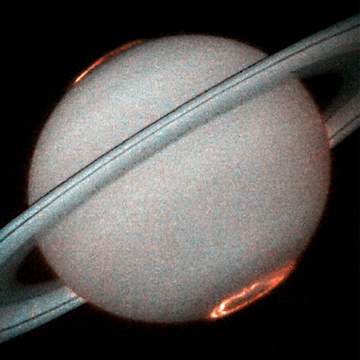 Polární záře v atmoséře Saturnu